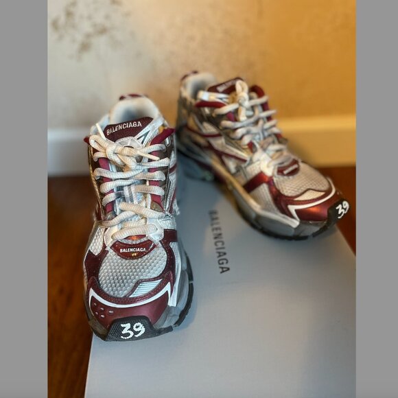 Balenciaga Runner Sneaker Burgundy and White Size:39 - Picture 3 of 15